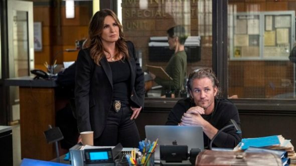 law order svu 2501 benson bruno 590x332